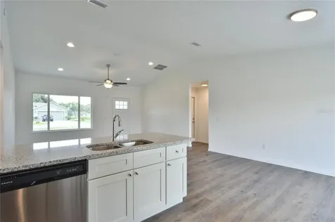 182 Fisher Way Ocklawaha FL 32179