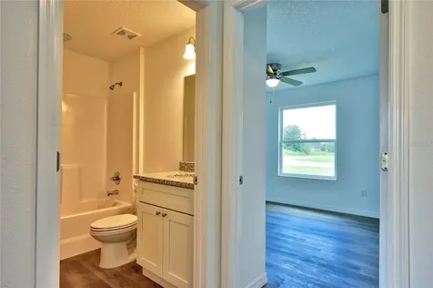 182 Fisher Way Ocklawaha FL 32179