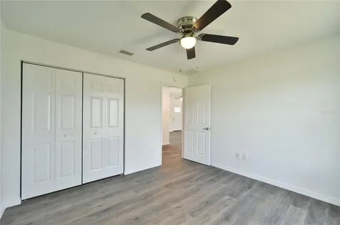 182 Fisher Way Ocklawaha FL 32179