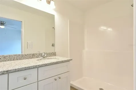 182 Fisher Way Ocklawaha FL 32179