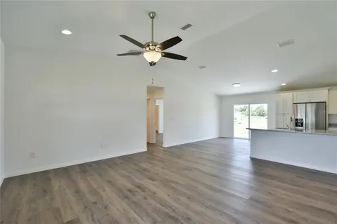 182 Fisher Way Ocklawaha FL 32179