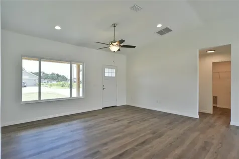 182 Fisher Way Ocklawaha FL 32179