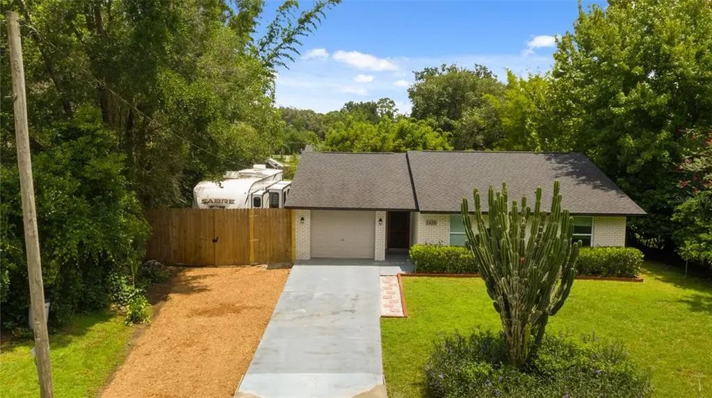 1328 Quintuplet Drive Casselberry FL 32707