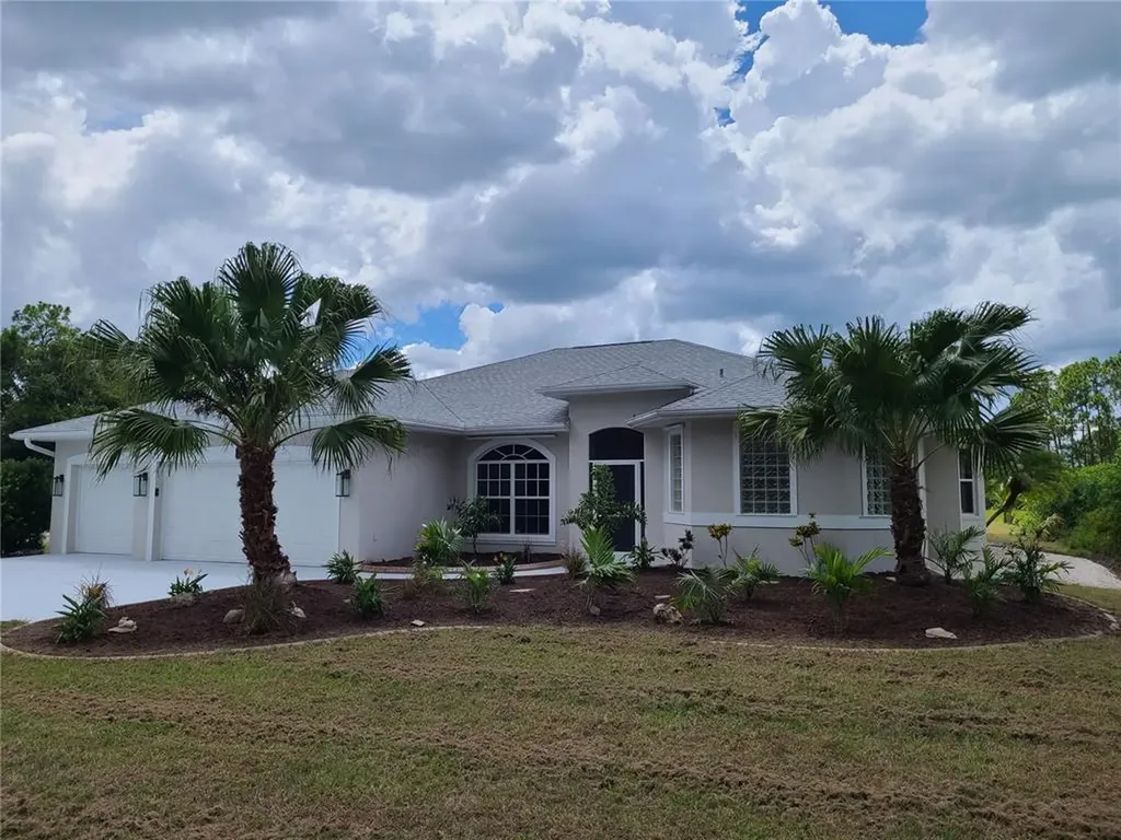 2122 Wenona Drive North Port FL 34288