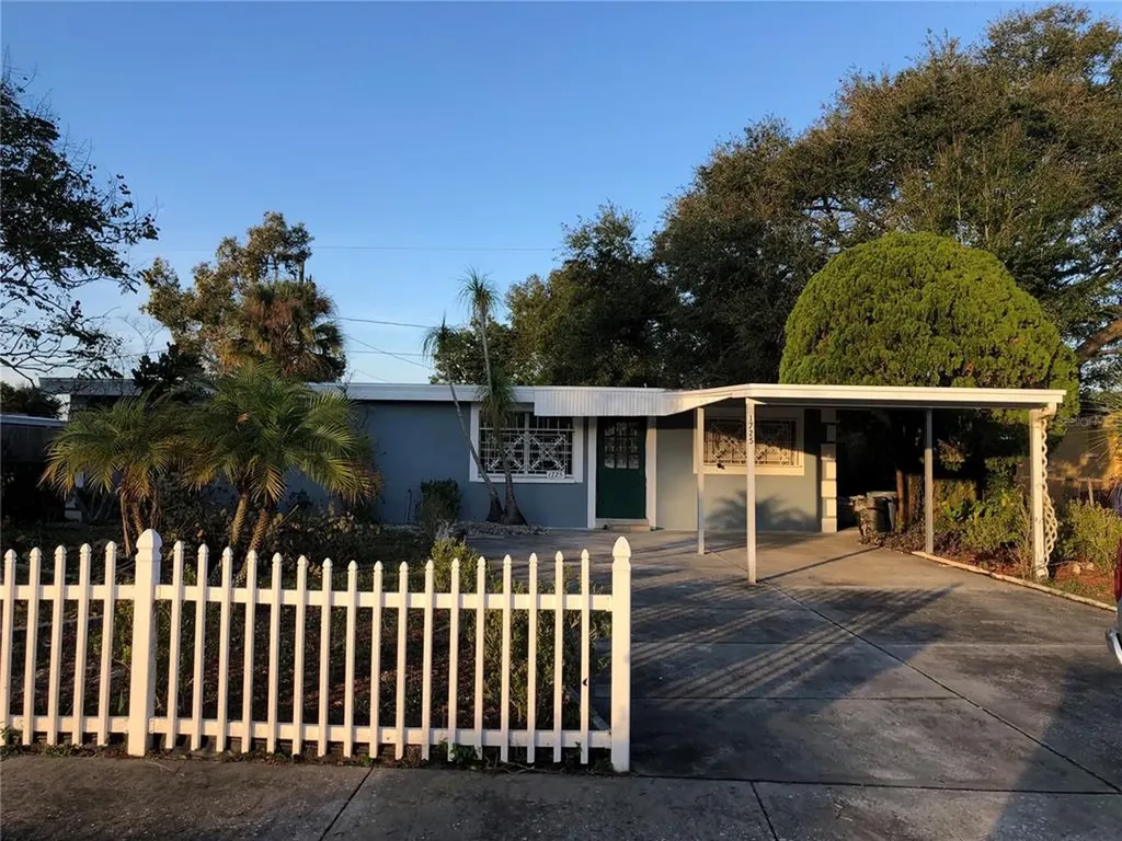 1725 Waikiki Way Tampa FL 33619