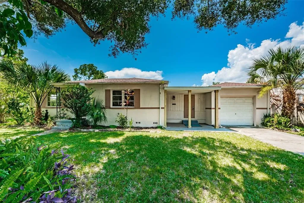 2200 35th Avenue N St Petersburg FL 33713