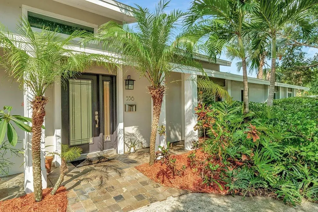 556 Park Street S St Petersburg FL 33707