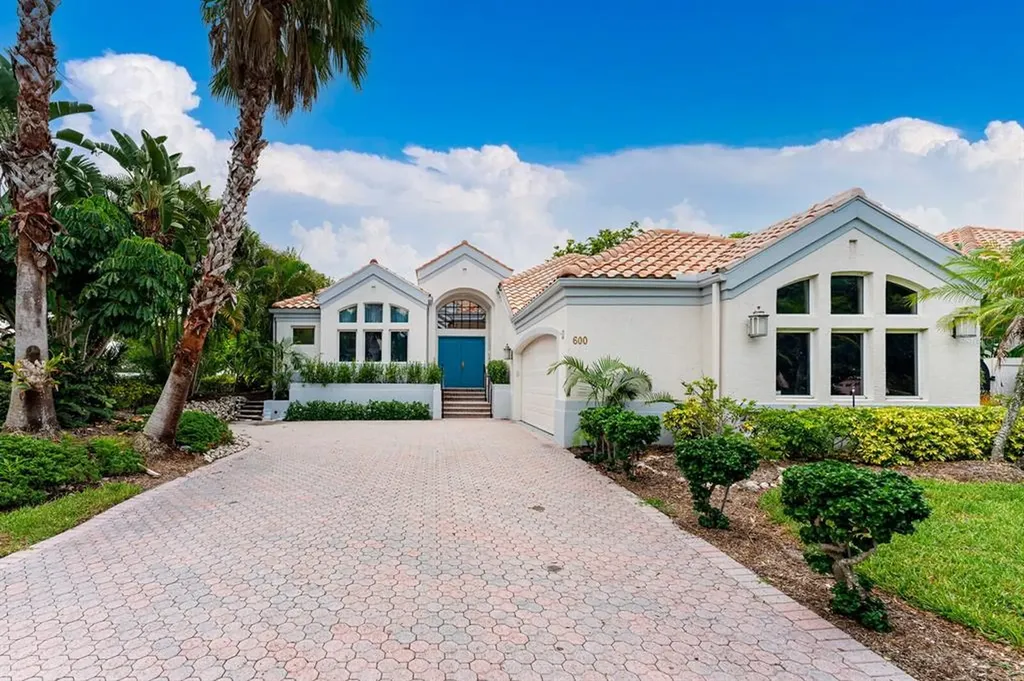 600 Weston Pointe Court Longboat Key FL 34228