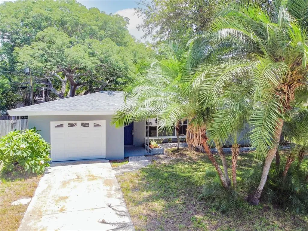 1553 S Evergreen Avenue Clearwater FL 33756