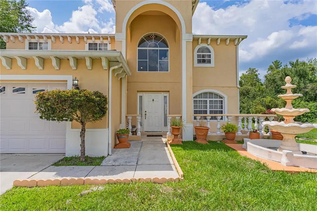 154 Mediterranean Court Kissimmee FL 34758