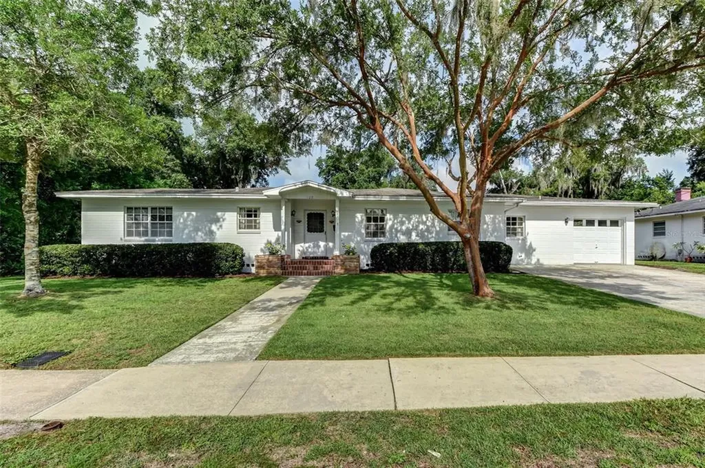 120 S Marydell Avenue Deland FL 32720