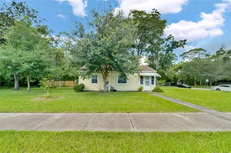 1400 S Locust Avenue Sanford FL 32771