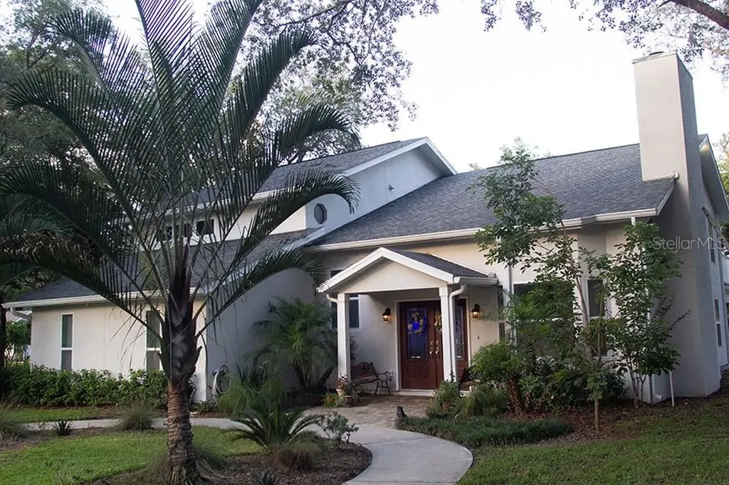 100 W Greentree Lane Lake Mary FL 32746