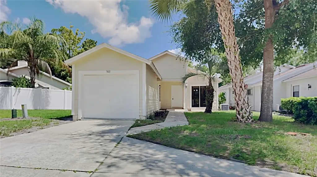 583 Portland Circle Apopka FL 32703