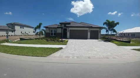 8103 Waterbend Trail Sarasota FL 34240