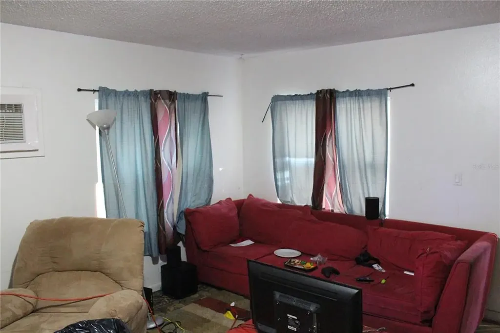 255 W Osceola Street Clermont FL 34711