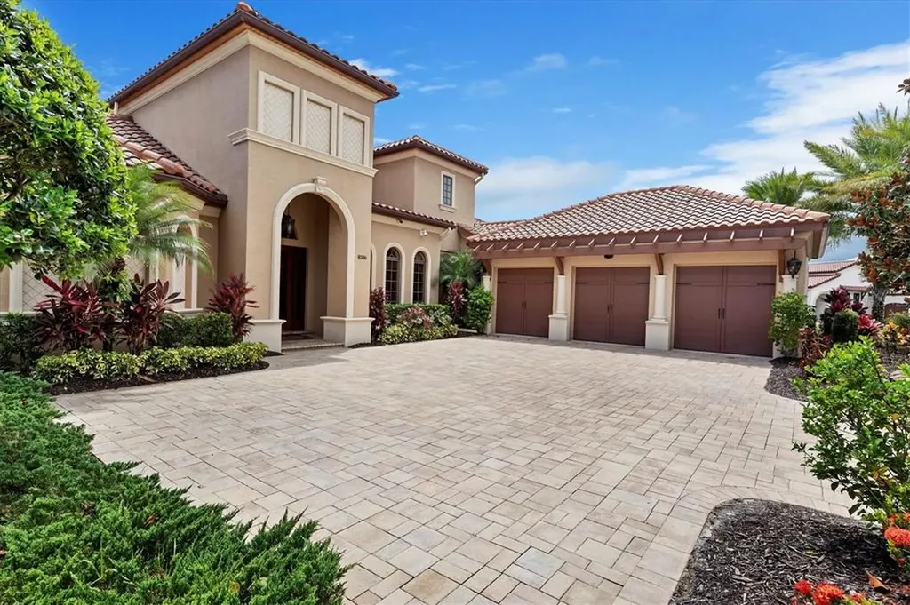 8336 Catamaran Circle Lakewood Ranch FL 34202