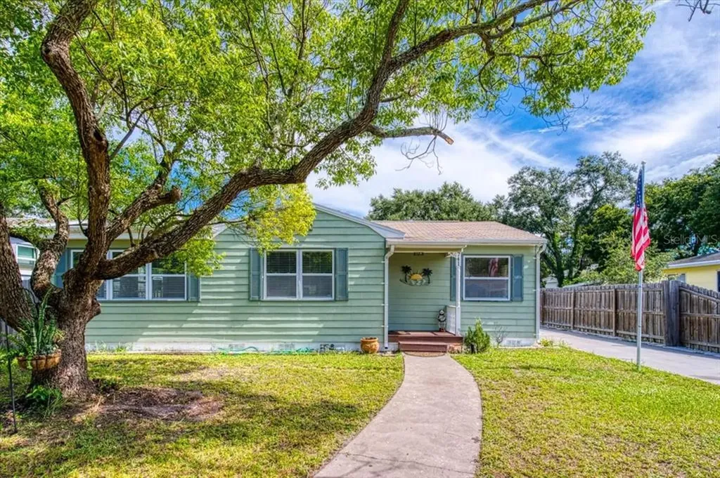 741 60th Avenue NE St Petersburg FL 33703
