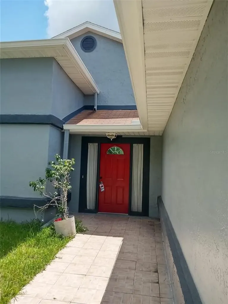 623 Moss Park Court Kissimmee FL 34743