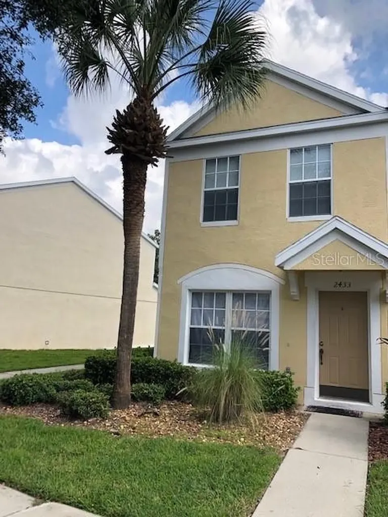 2433 Lake Woodberry Circle Brandon FL 33510