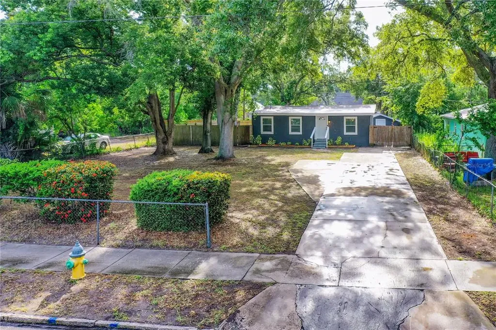 1726 40th Street S St Petersburg FL 33711