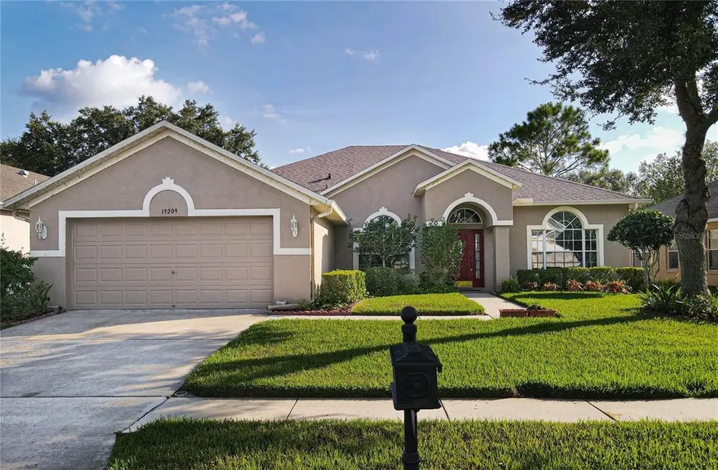 19209 Dove Creek Drive Tampa FL 33647