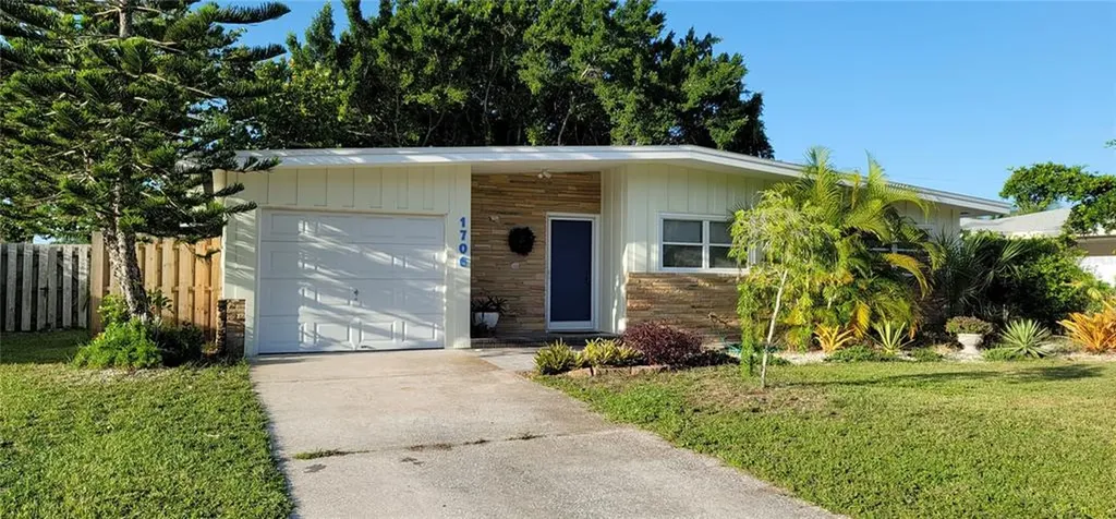 1706 Livingstone Street Sarasota FL 34231