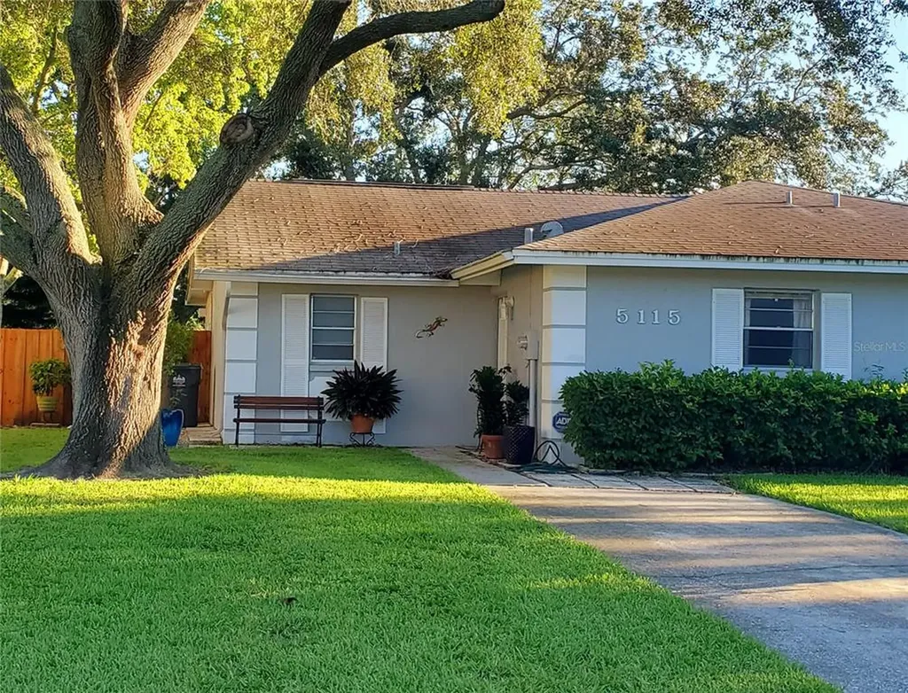 5115 Lawnton Court Tampa FL 33624