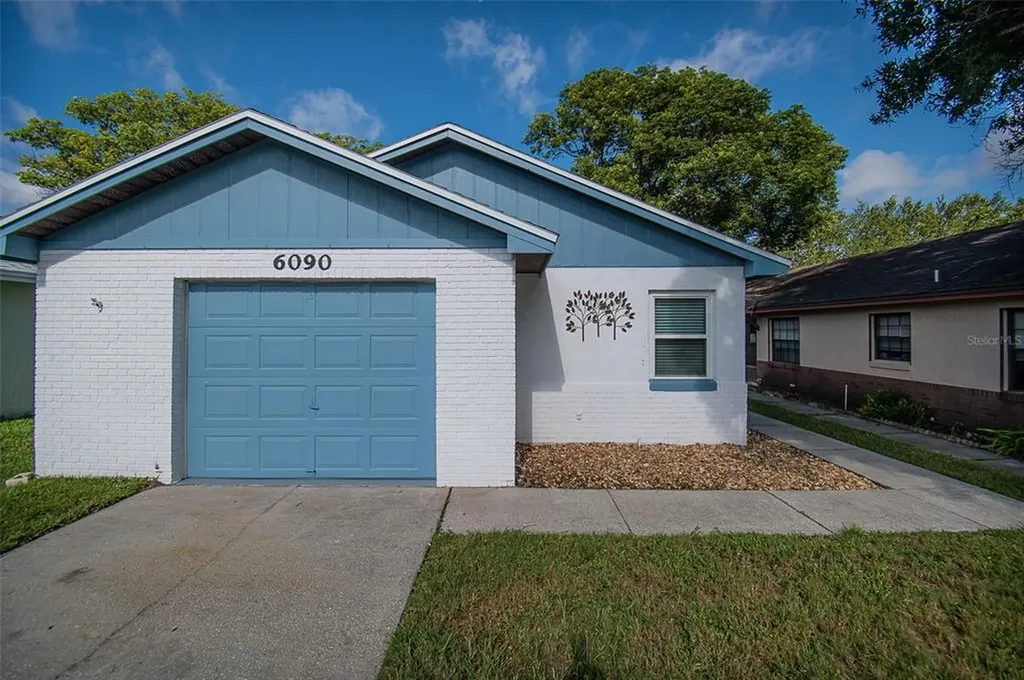 6090 Sandpipers Drive Lakeland FL 33809