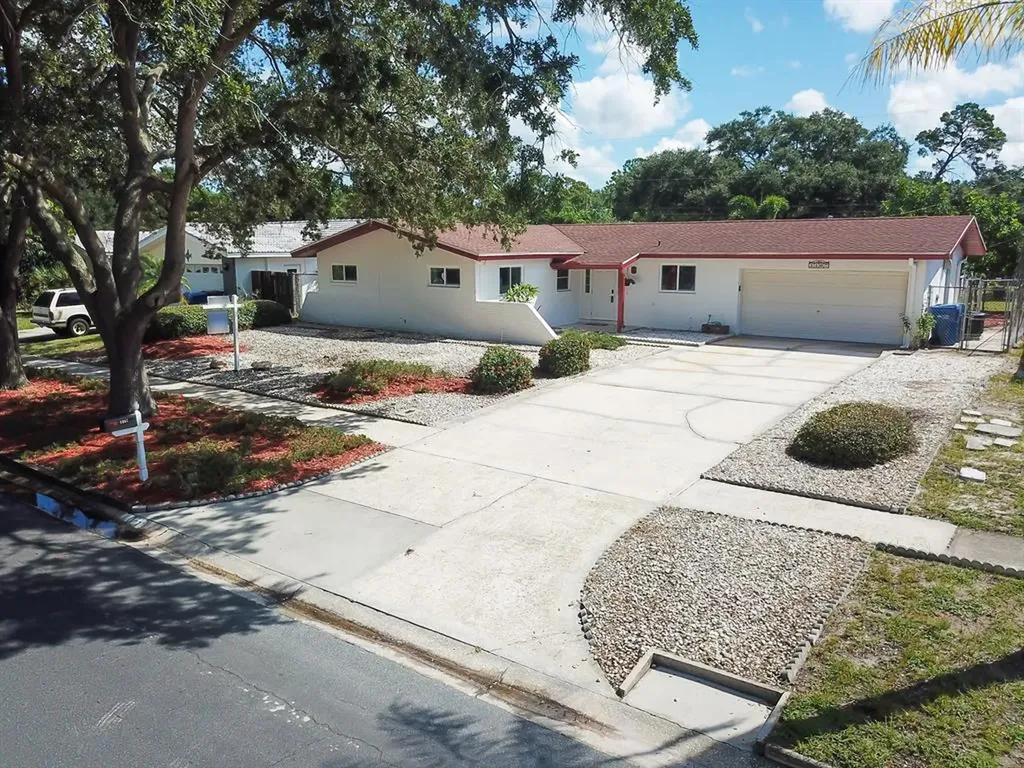 1407 21st Street SW Largo FL 33770