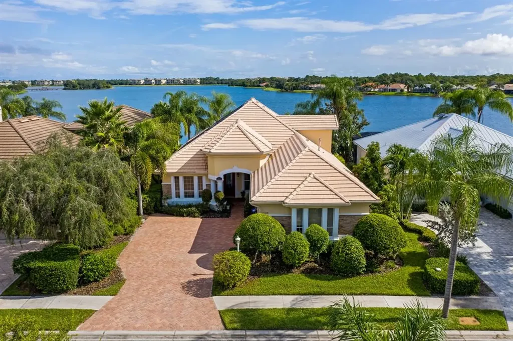 6569 Waters Edge Way Lakewood Ranch FL 34202