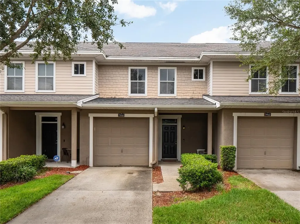 7910 New Ross Court Tampa FL 33610