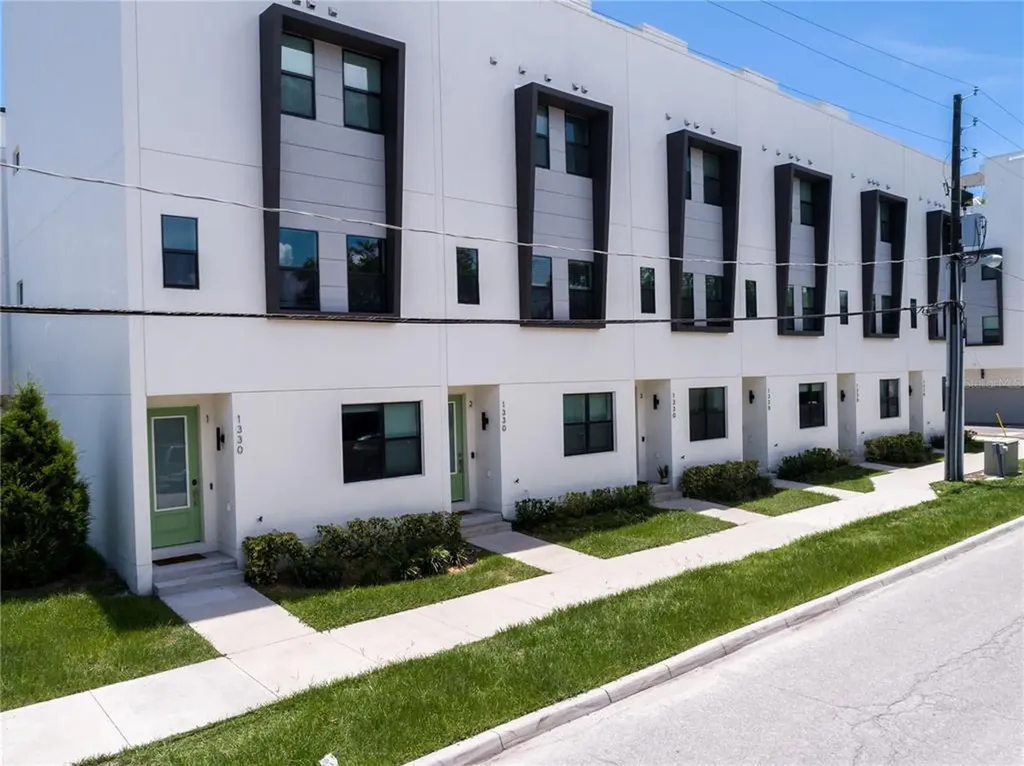 1330 W Gray Street Tampa FL 33606