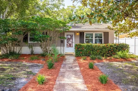 5454 Dartmouth Avenue N St Petersburg FL 33710