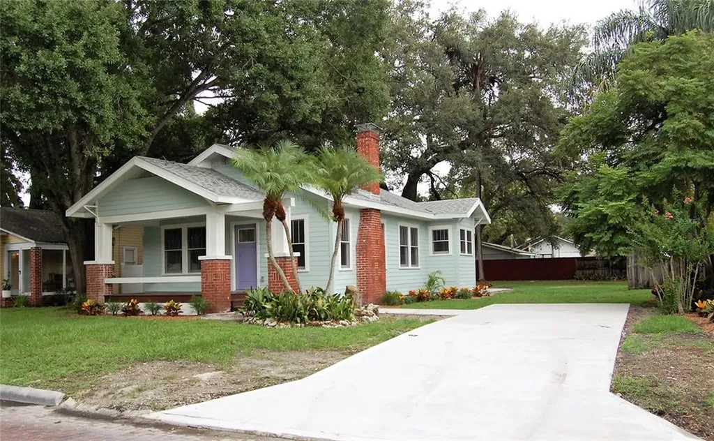 705 W Kentucky Avenue Tampa FL 33603
