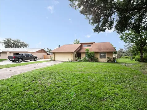 526 Sunny Circle Winter Haven FL 33880