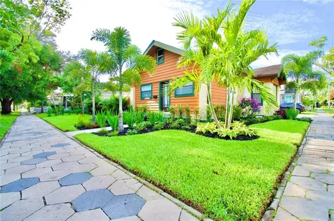 306 10th Avenue NE St Petersburg FL 33701