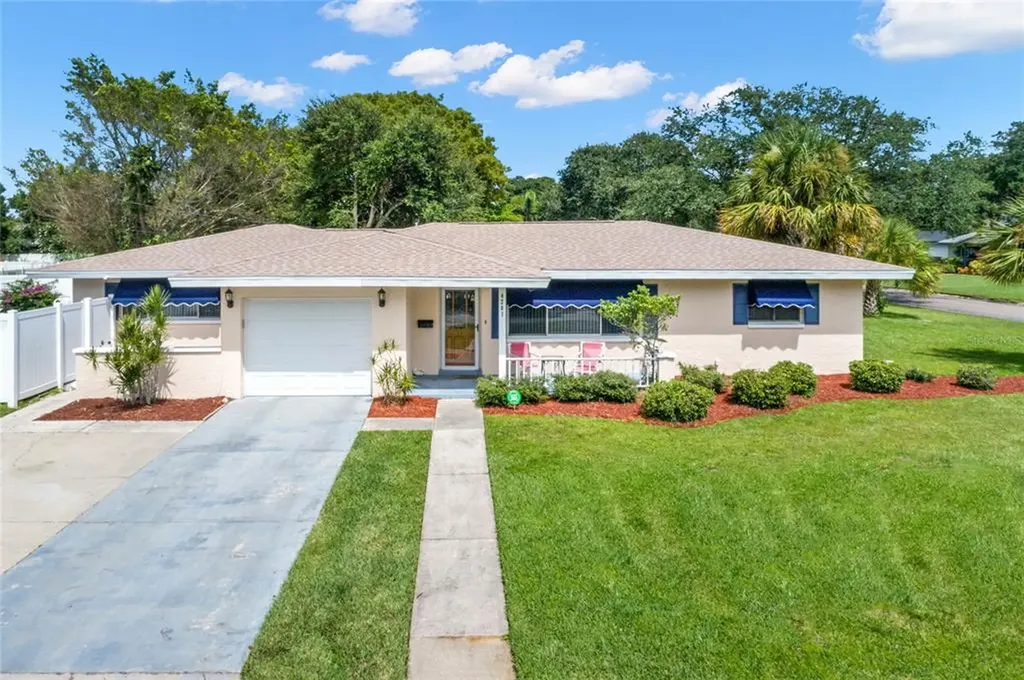 4201 Maple Street NE St Petersburg FL 33703