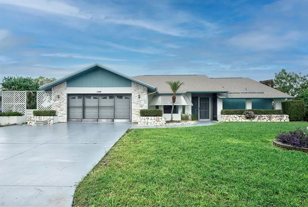 472 E Shade Drive Venice FL 34293