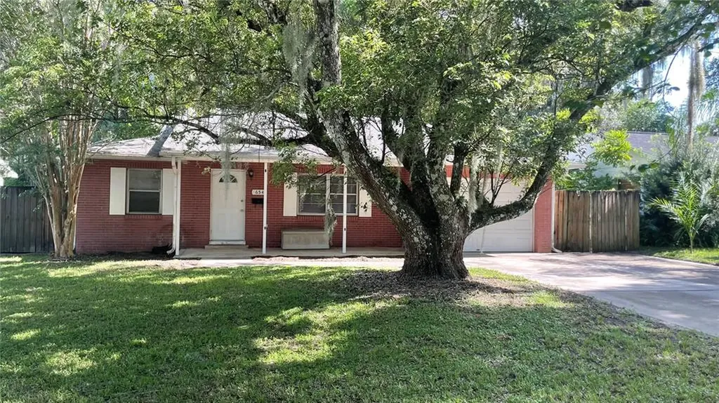 654 W Minnesota Avenue Deland FL 32720