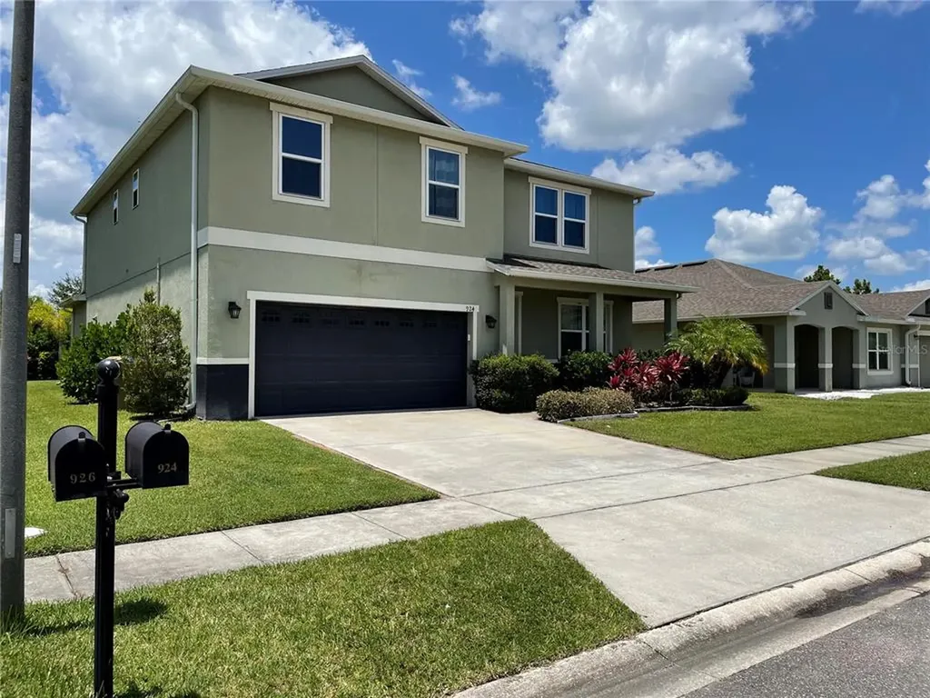 924 Costa Mesa Lane Kissimmee FL 34744