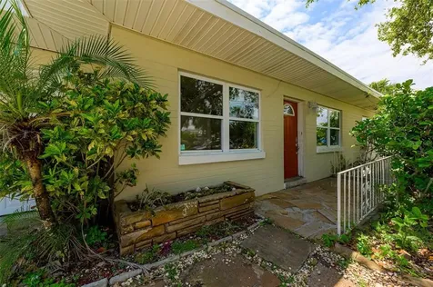 2012 N Oleander Avenue Daytona Beach FL 32118