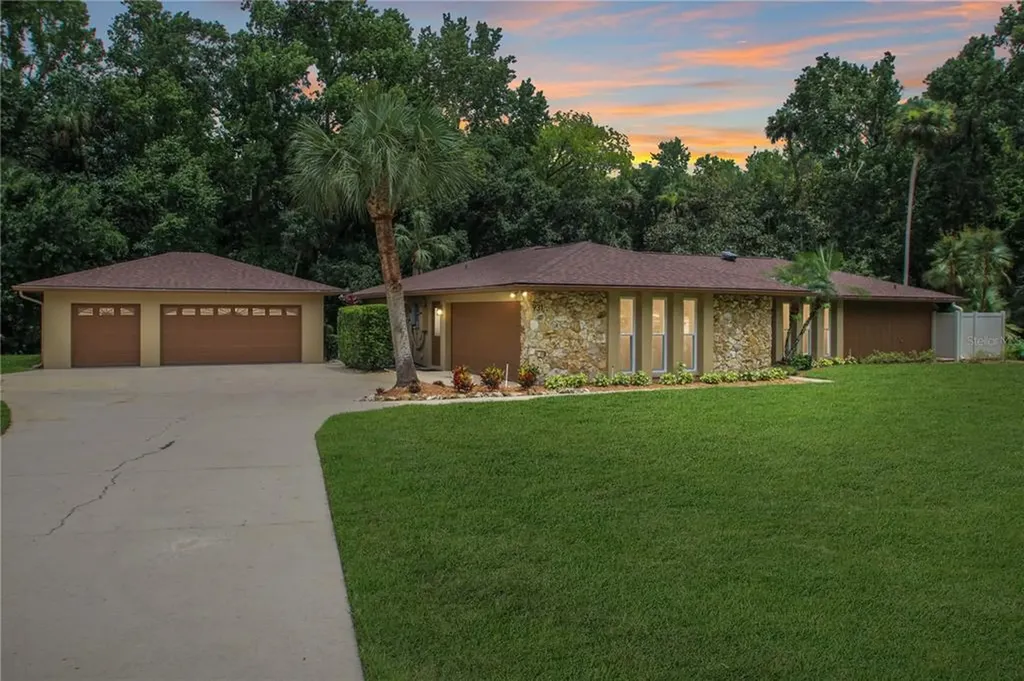 931 Palmetto Street Oviedo FL 32765