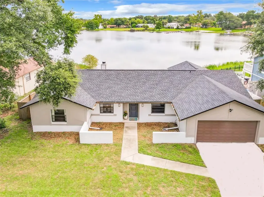 415 Barclay Avenue Altamonte Springs FL 32701