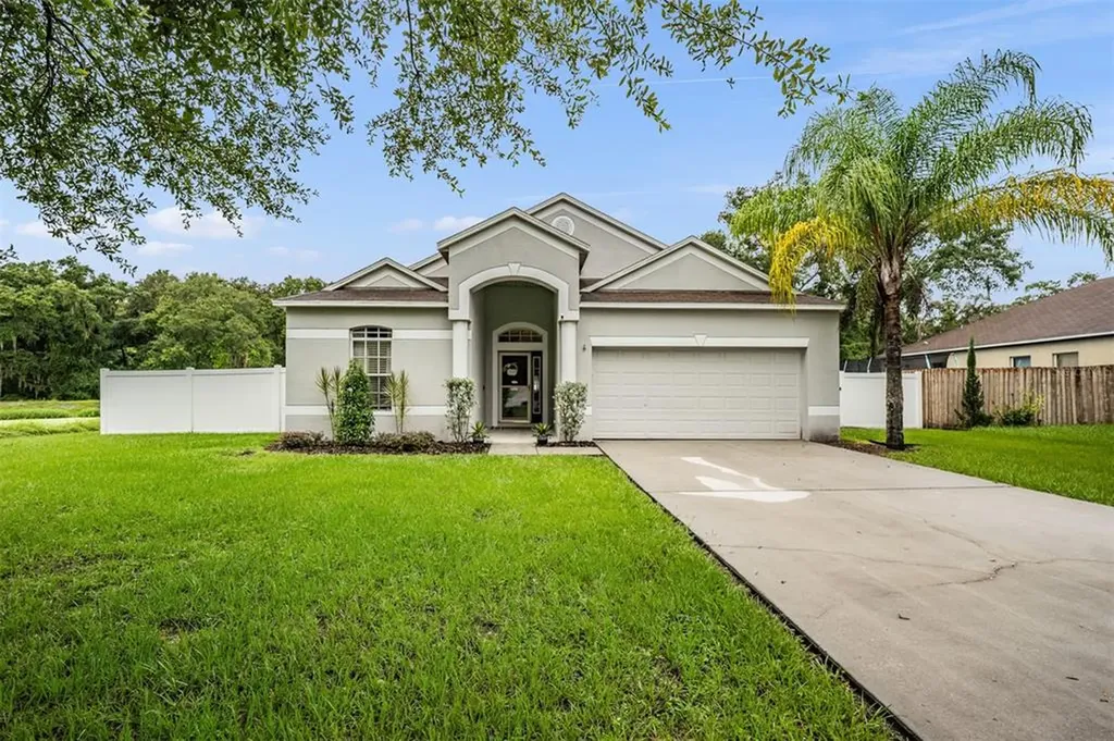 1203 Gordon Oaks Drive Plant City FL 33563
