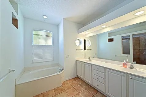 10445 Old Grove Circle Bradenton FL 34212