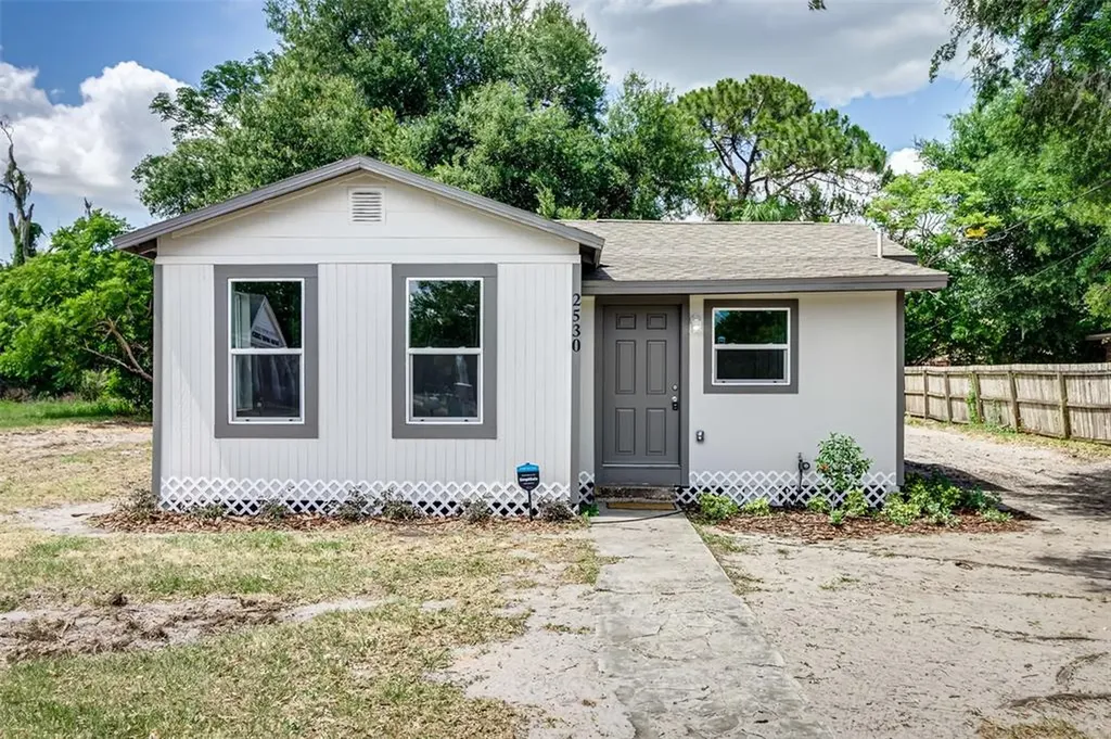 2530 E Magnolia Street Lakeland FL 33801