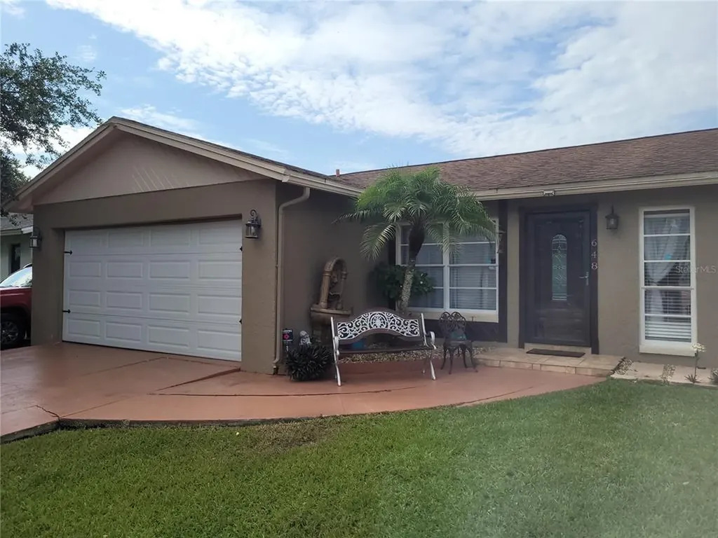 648 Royal Palm Drive Kissimmee FL 34743