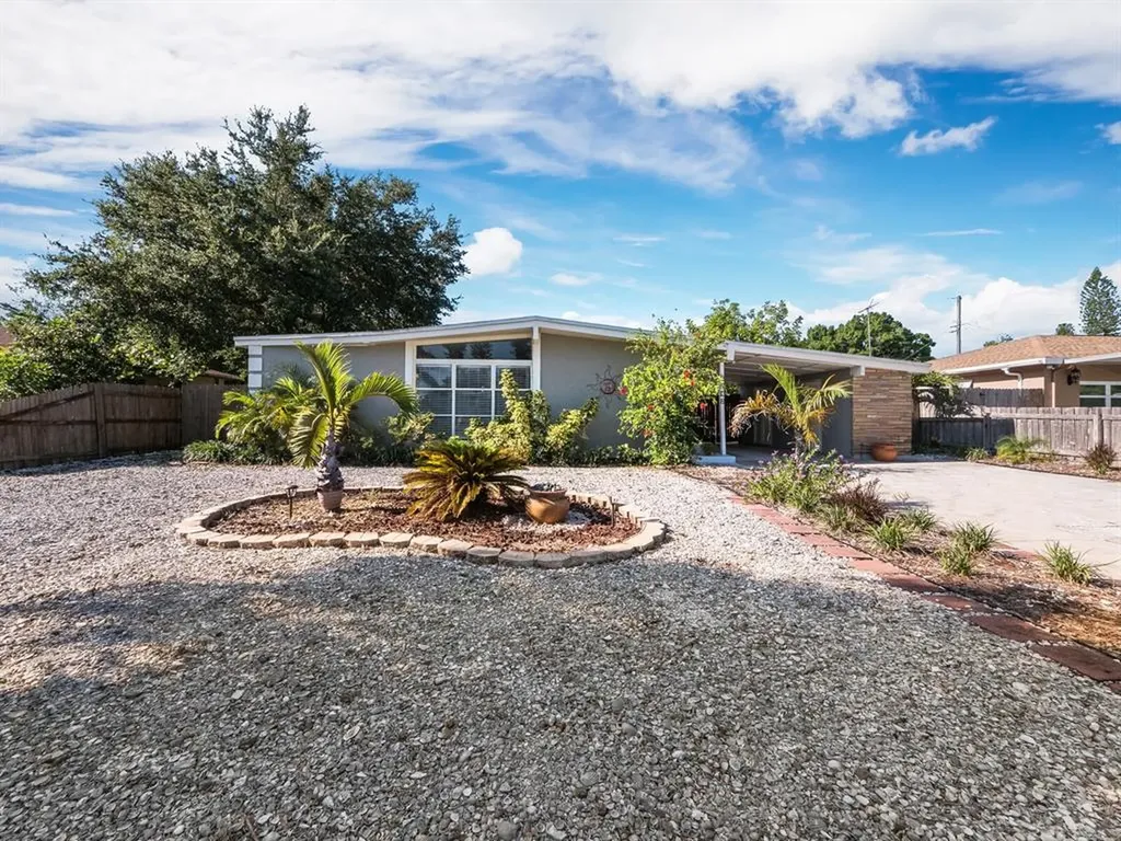 2408 Colgate Avenue Bradenton FL 34207