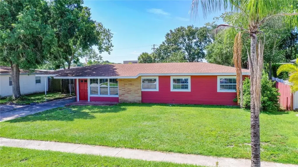 4434 W Fairview Heights Tampa FL 33616